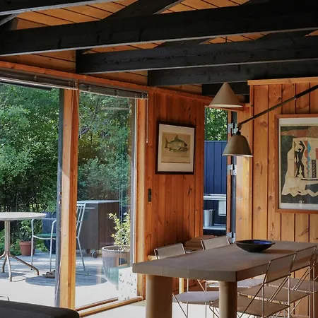 Architect-designed 70s Style House Сasa de vacaciones