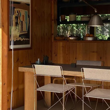 Architect-designed 70s Style House Сasa de vacaciones